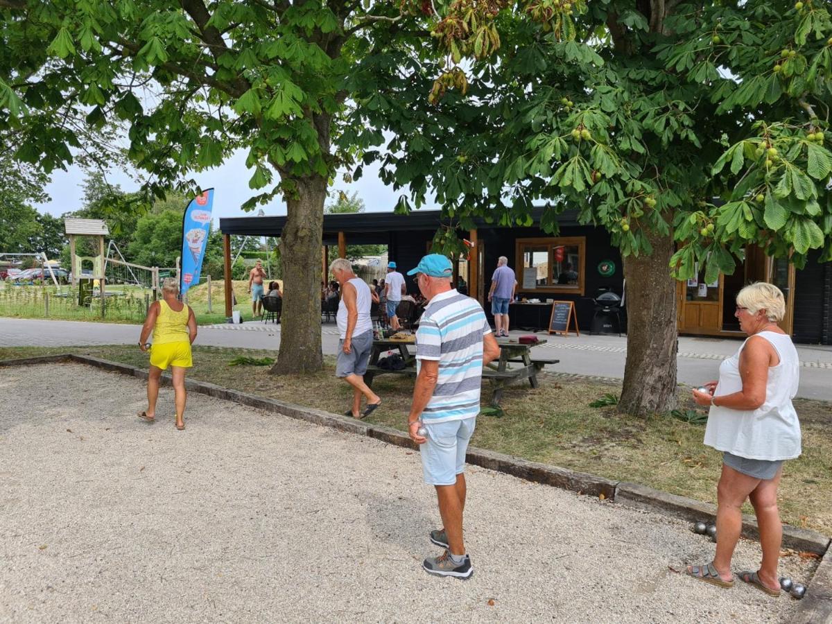 Chalet 511 Op Recreatiepark De Wielen Sint Maarten Exteriér fotografie
